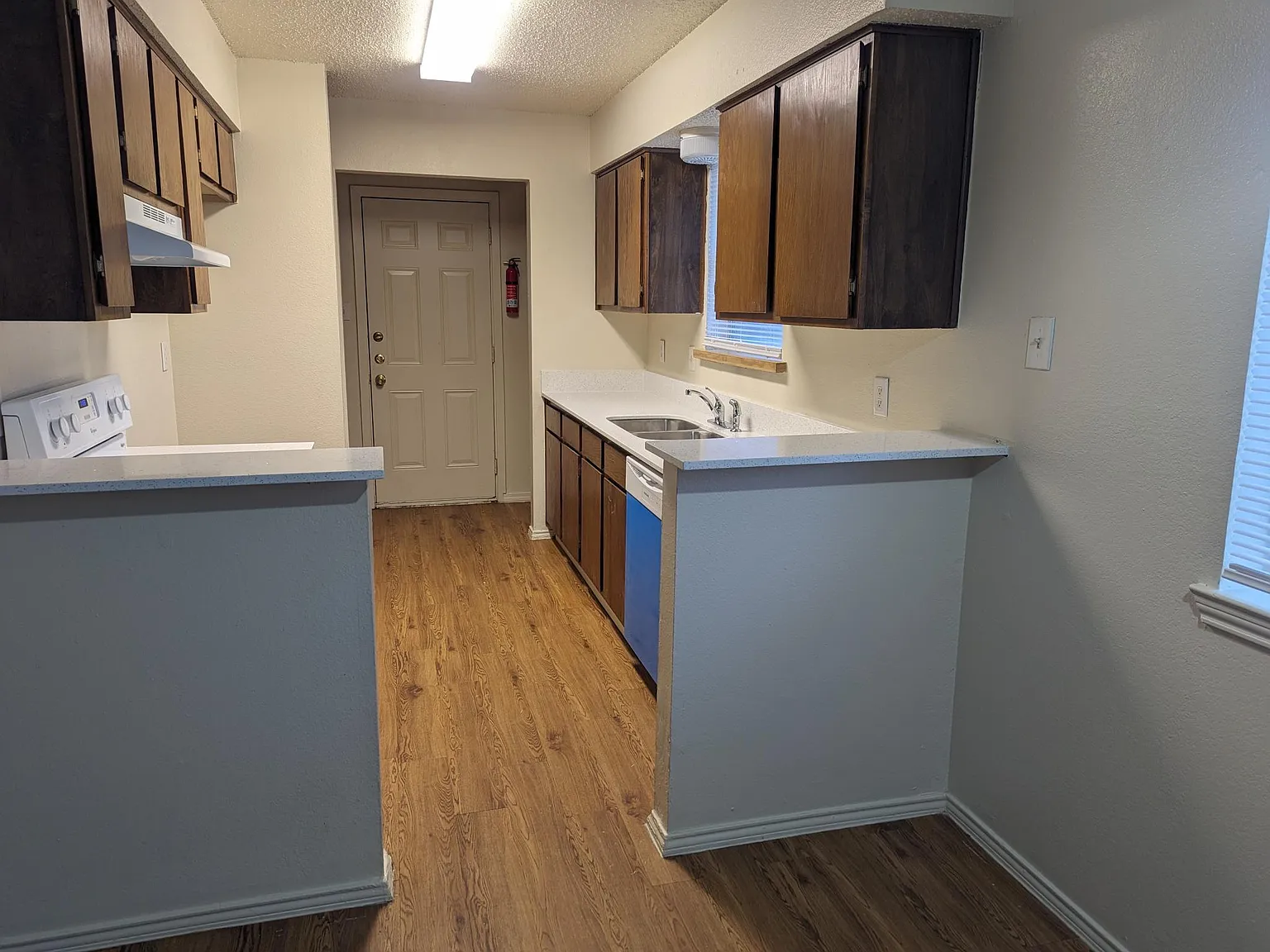 2 bed, 1114 sqft, $1,350 — Photo 3