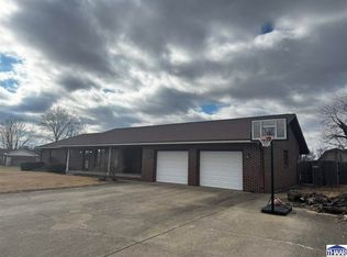 6494 Heather Ln, Terre Haute, IN 47805