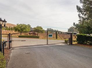 49 Jewett Rd, Petaluma, CA 94952