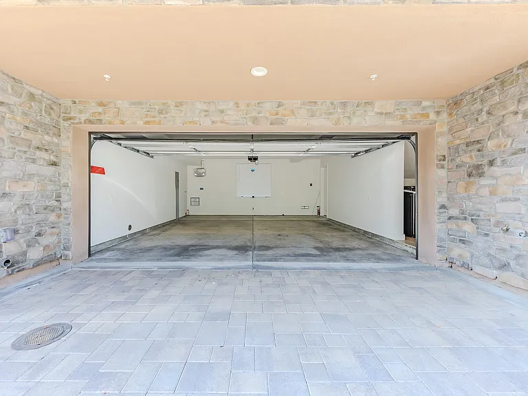 123 S Marguerita Ave — Photo 22