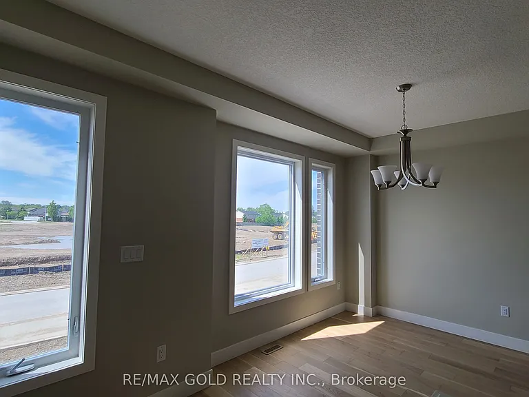 177 Edgevalley Rd #152 — Photo 9