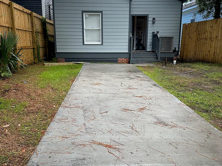 726 W Victory Dr — Photo 11