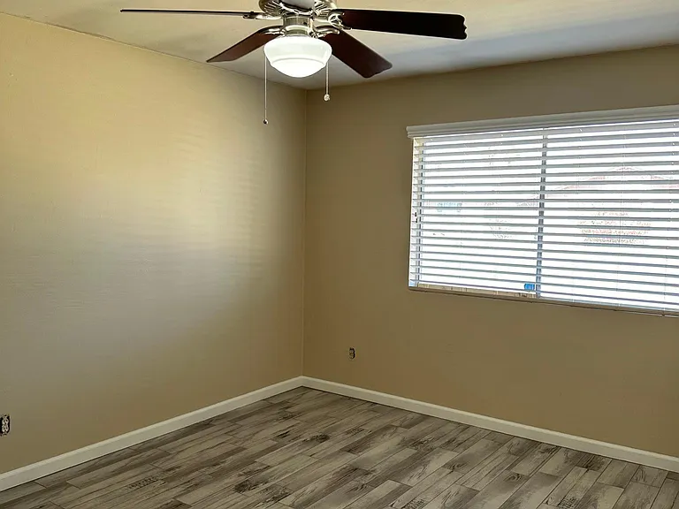 1249 E La Jolla Dr #0 — Photo 13