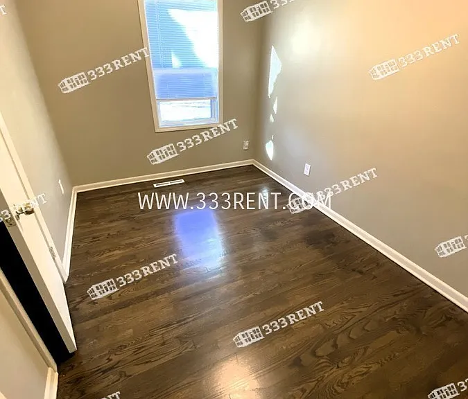 13718 Cypress Ave — Photo 9
