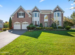 6 Cornell Ct, Freehold, NJ 07728