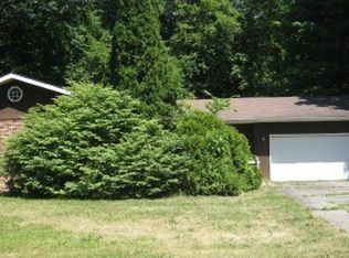 16467 Prairie Brook Rd, Schoolcraft, MI 49087