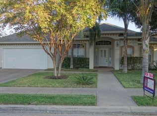 407 Grosbeak St, Laredo, TX 78045