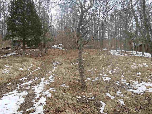 5th image of 396 Oriole Dr