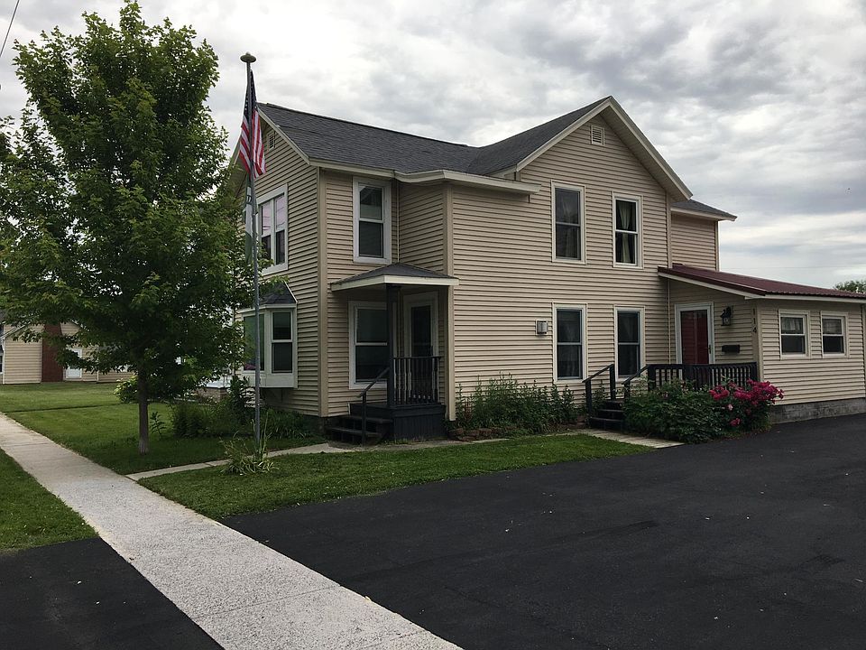 Newly-sealed Asphalt Driveway