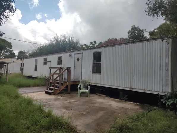 1200 W JOY Lane, Fort Pierce, FL 34945