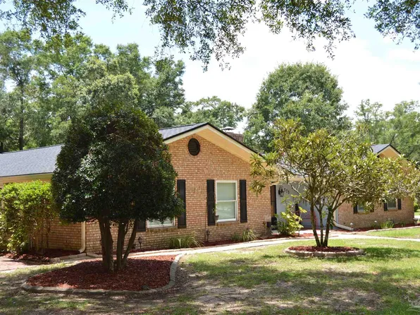 575 Timber Ridge Dr, Pensacola, FL 32534