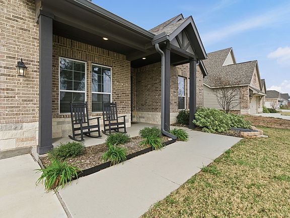 3rd image of 1117 Springfield Rd