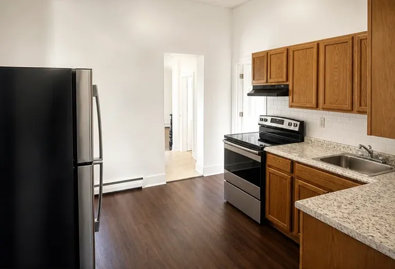 475 S Pearl St #3 — Photo 1