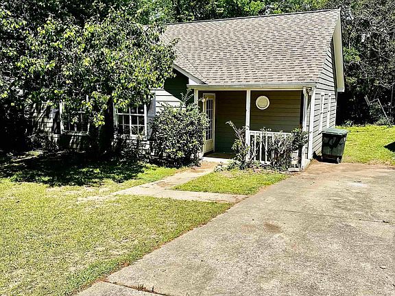 3rd image of 761 Crowne Rd