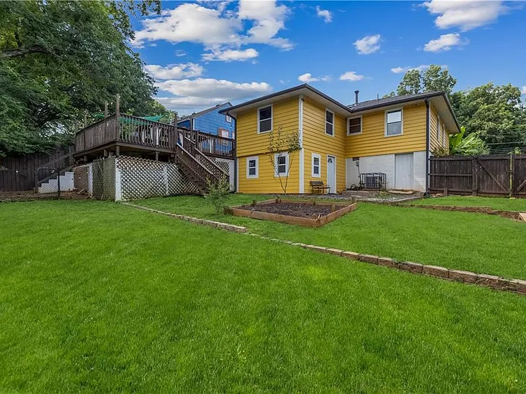 844 Deckner Ave SW — Photo 22
