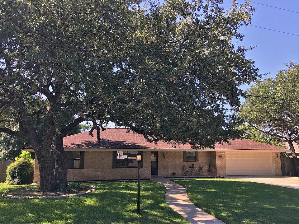 1st image of 107 Sandlewood Ln