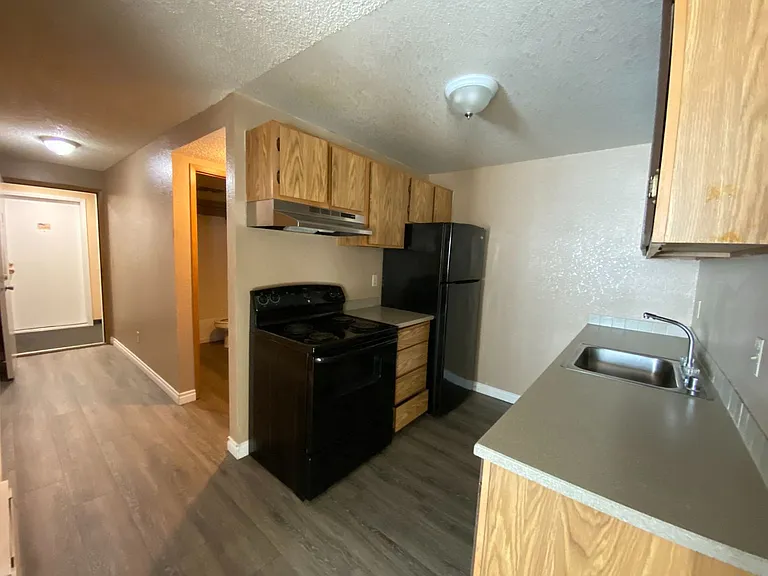 Westwood Apartments — Photo 154