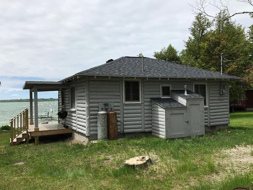 1st image of 6716 Silver Dr