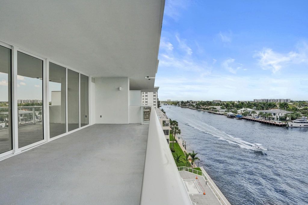 407 N Riverside Drive #602, photo 2