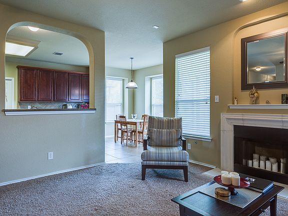 5th image of 231 Redbird Cir