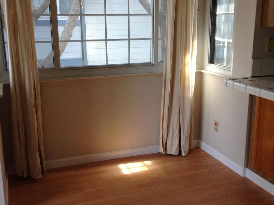1st image of 369 Barbara Ln