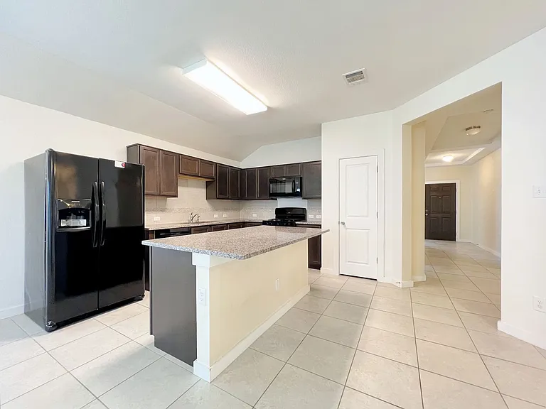 5772 Corsica Loop — Photo 13