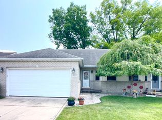 2255 Texas St, Chesterton, IN 46304