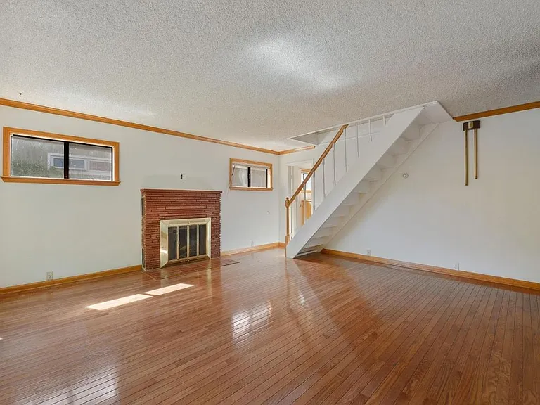 641 Central Ave — Photo 3