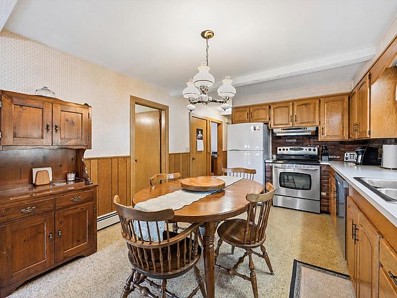 5th image of 12 Southgate Avenue