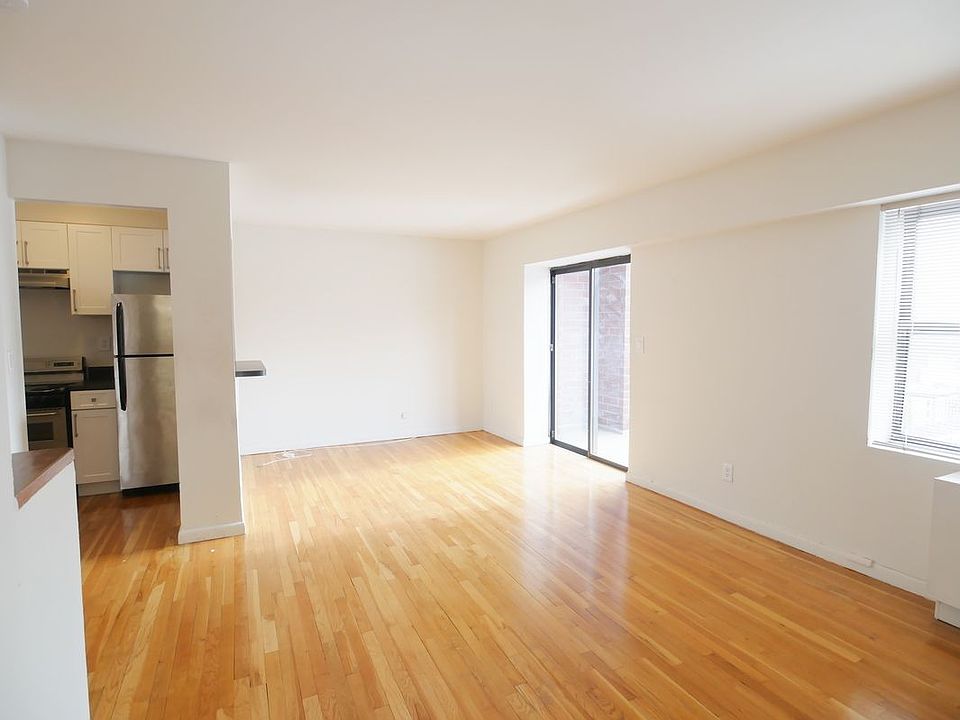 1st image of 245 E 84th St APT 12C