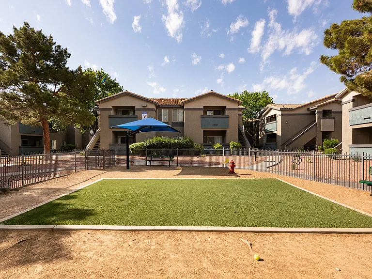 Ventana Canyon Apartments — Photo 45