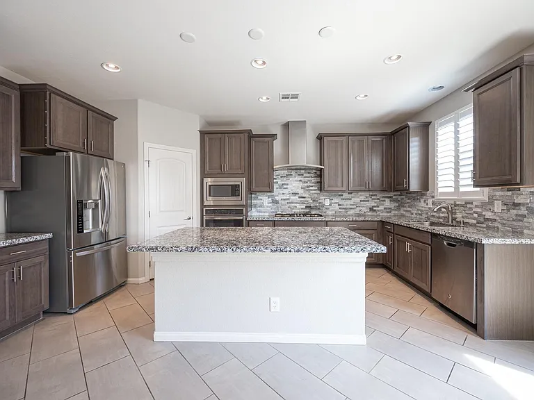 6198 Hays Cove Ct — Photo 9