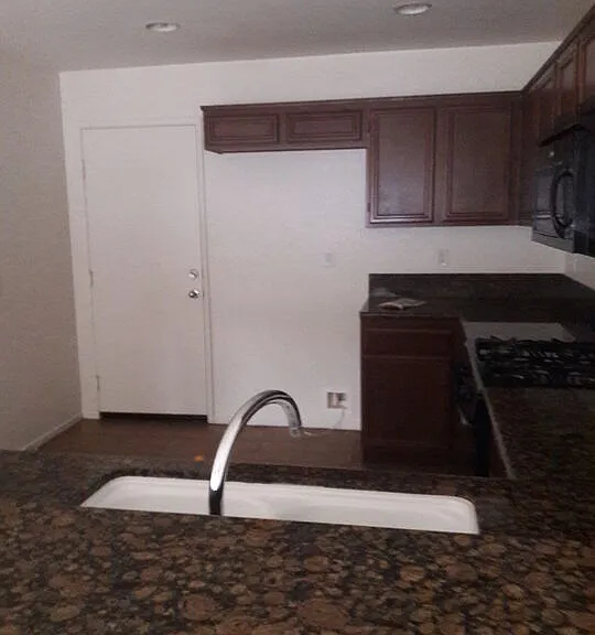 642 W Brewer Rd — Photo 6