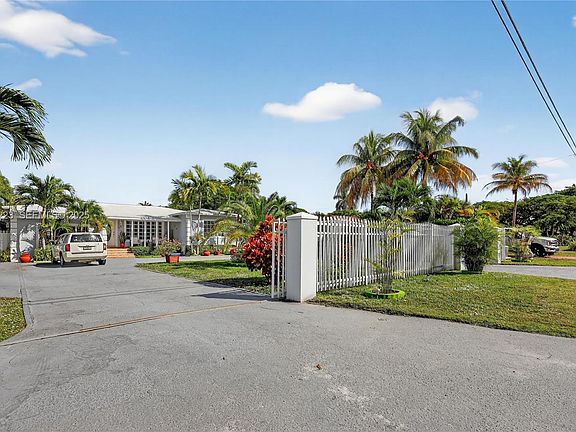 3rd image of 341 S Biscayne River Dr