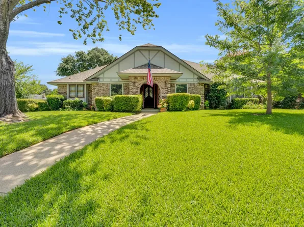 1034 Pebble Beach Dr, Mansfield, TX 76063