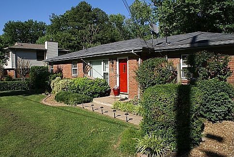 Extraordinary Setting