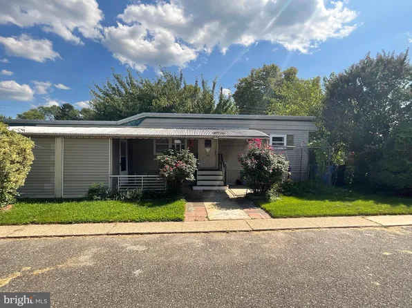 225 Park Rd, Sicklerville, NJ 08081