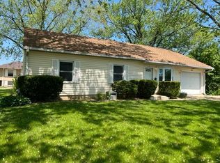 600 Lacy Ave, Streamwood, IL 60107