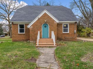 2029 Forest View Rd, Rockford, IL 61108