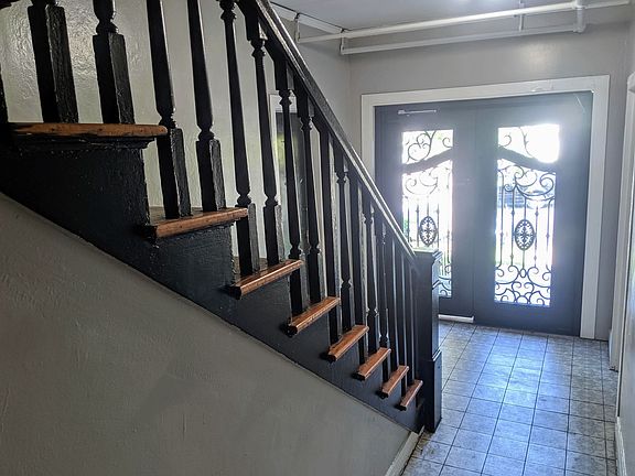 2nd image of 220 S Catalina St APT 25