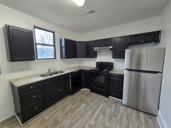 3rd image of 1703 N Sherman Ave Unit A