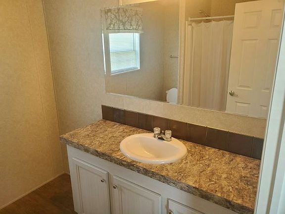 5th image of 1234 Reynolds Rd #129