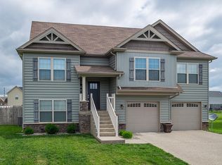 326 Golden Wing Rd, Mt Washington, KY 40047