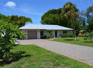 511 Dona Dr, Nokomis, FL 34275