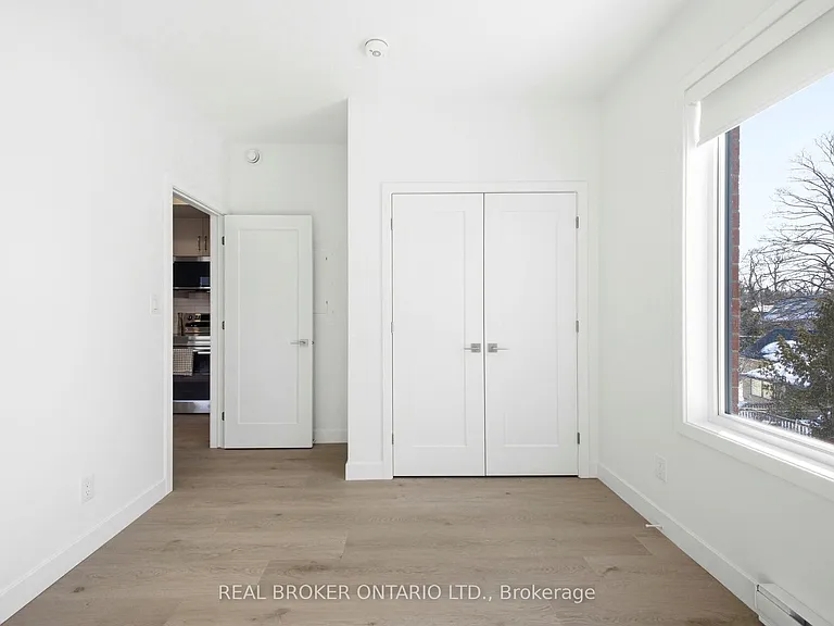 184 Woodroffe Ave #6 — Photo 9