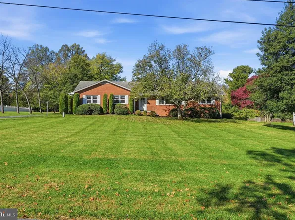 14208 Marian Dr, Rockville, MD 20850