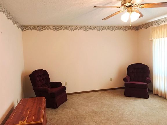 2nd image of 1417 McKinley St