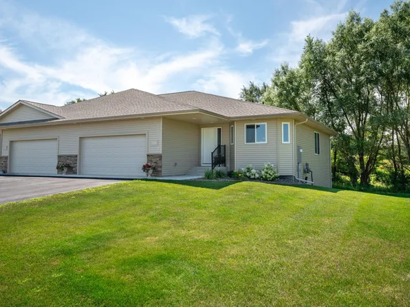 626 Union Ct, Cannon Falls, MN 55009