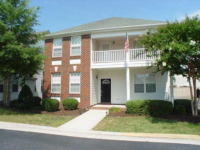 1st image of 829 Brittlebank Dr