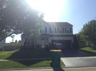 62 Kempton Dr, Romeoville, IL 60446